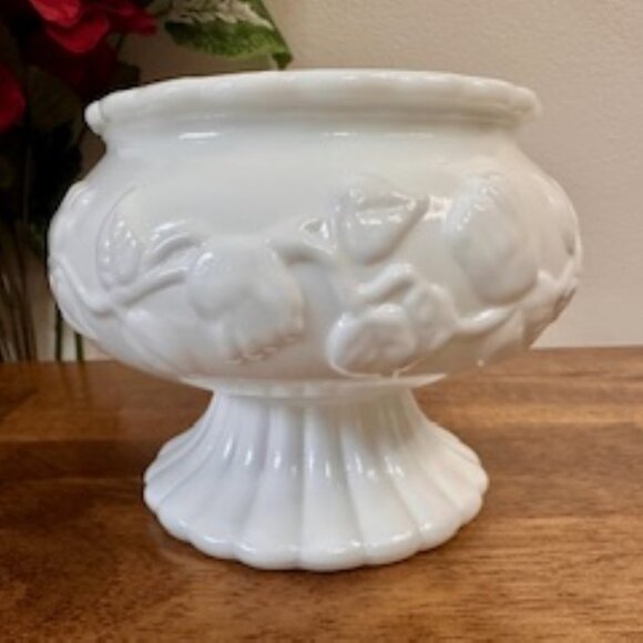 Vintage Milk Glass Pedestal Planter Bowl Floral Embossed White Scalloped Edge Va - Picture 1 of 6